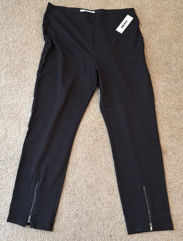 NEW with tags DKNY XL Black Leggings With Zipper closure at ankle Soft Yoga Pant