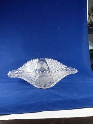 VINTAGE MCKEE INNOVATION LINE CRYSTAL ORANGE BOWL SUNFLOWERS 14 1/4'' Long.