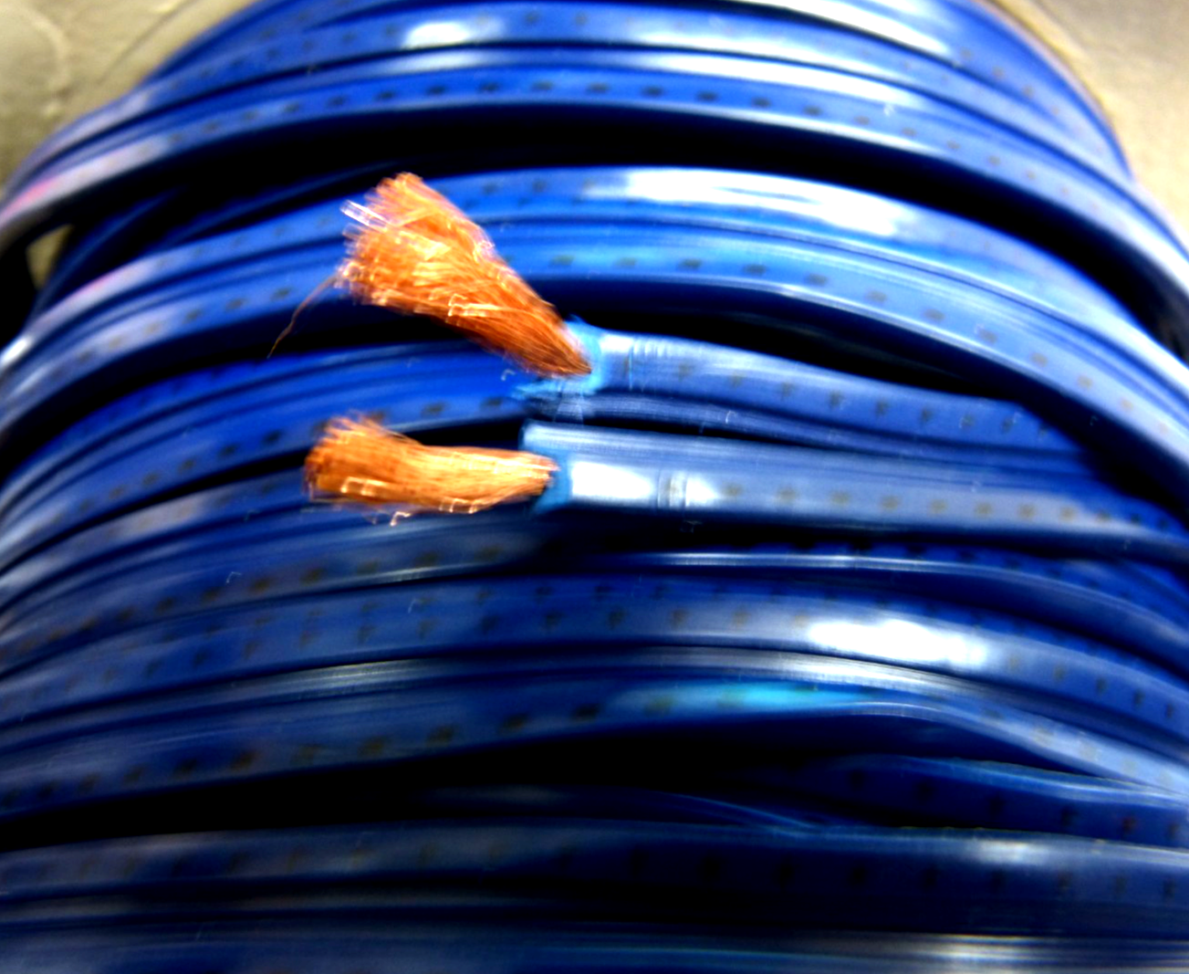 10m coil  dark blue 221 strand 2.5mm premium copper speaker cable