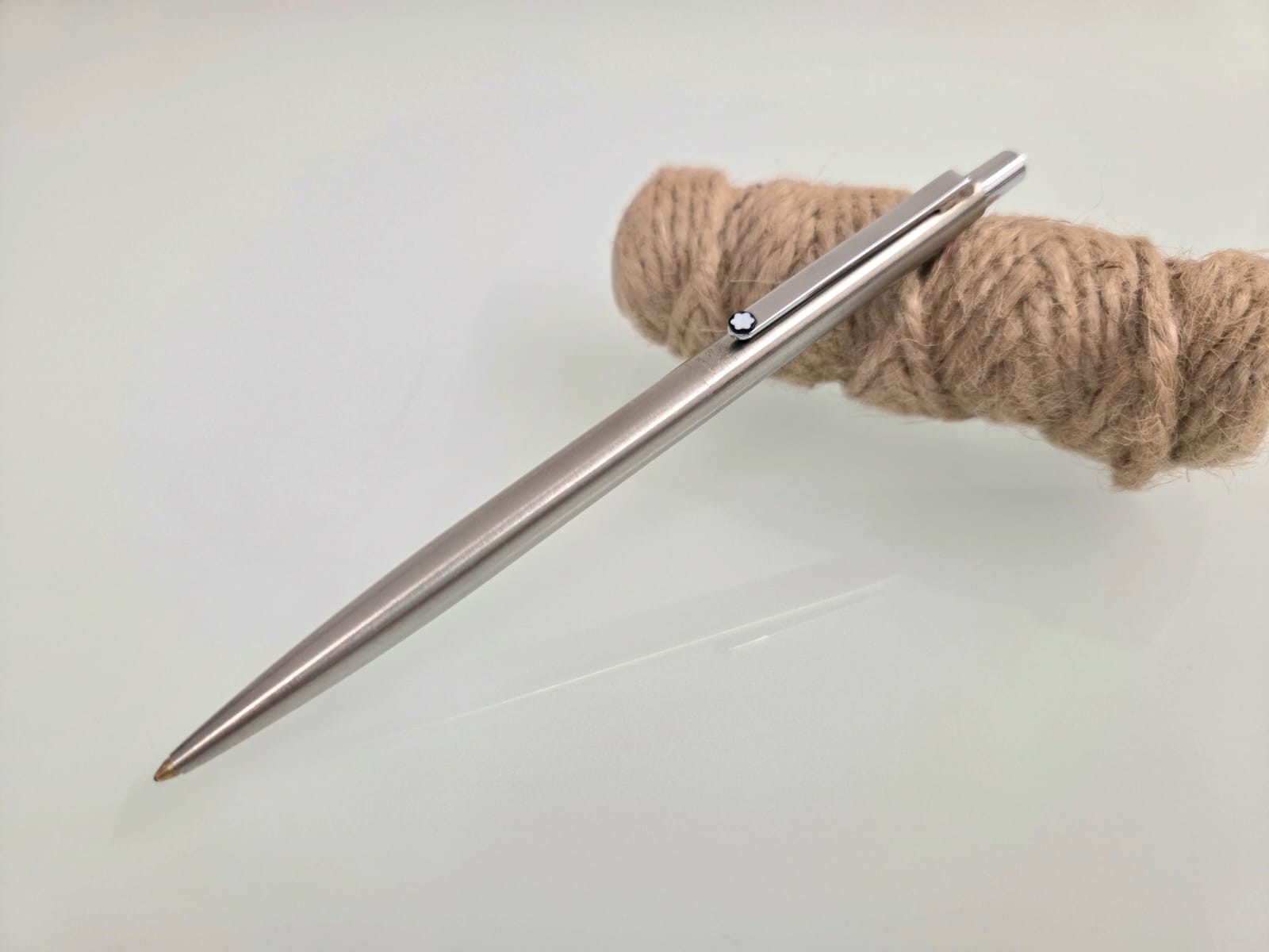 Montblanc *Slim Line n. 2932* penna ballpoint a sfera - click mechanism silver
