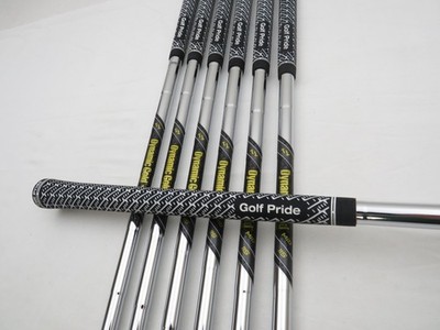 Set fer à repasser CB modèle Wilson Staff 2024 4-PW Dynamic Gold 115
