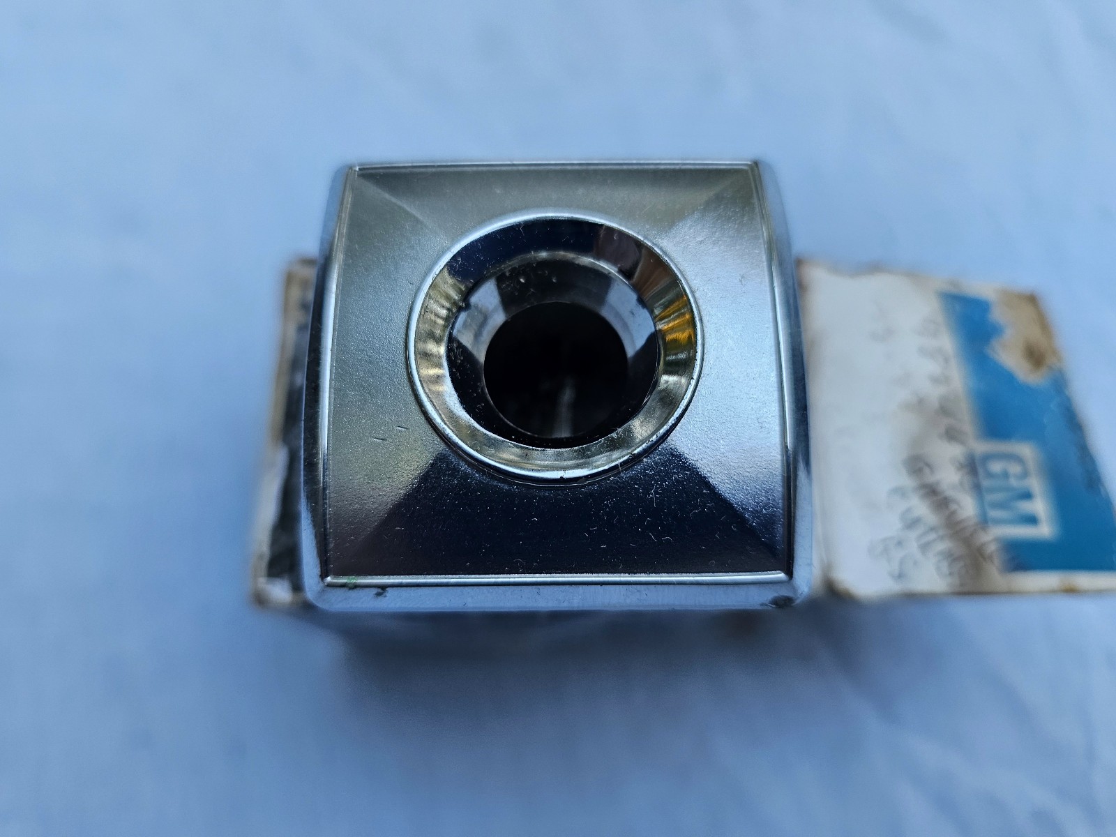 NOS 1973-1977 CHEVELLE+CUTLASS+BUICK LH REMOTE MIRROR CHROME ESCUTCHEON 9874429