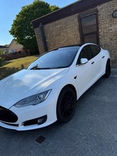 Tesla Model S P90D With Ludicrous + SC01 Free Supercharging