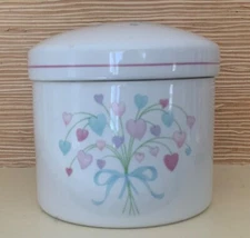 Vintage covered FTDA dish with hearts bouquet