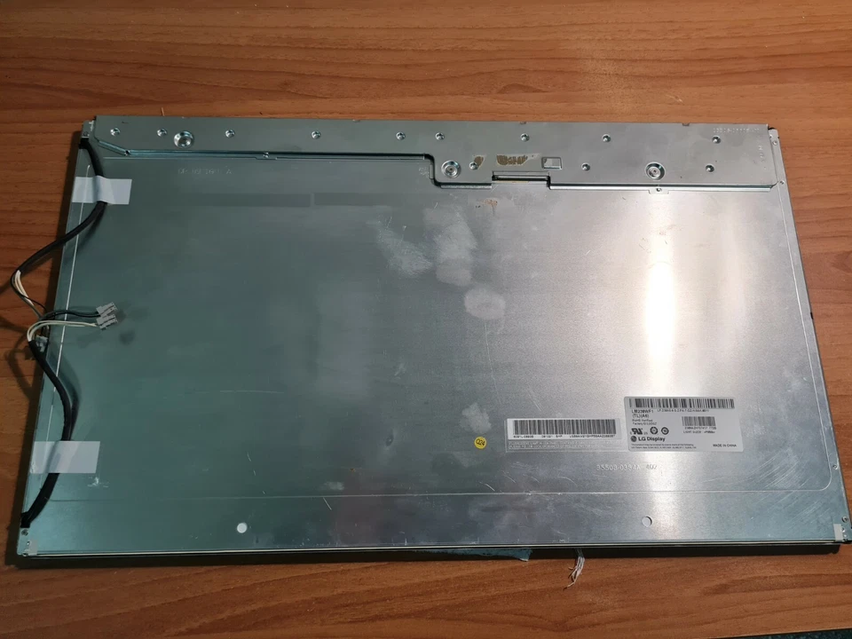 Schermo Display LG Flatron LM230WFL - Immagine 2 di 4