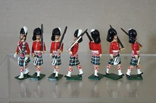 REPLICA MODELS PATRICK CAMPBELL BRITAINS SEAFORTH HIGHLANDERS MARCHING mv