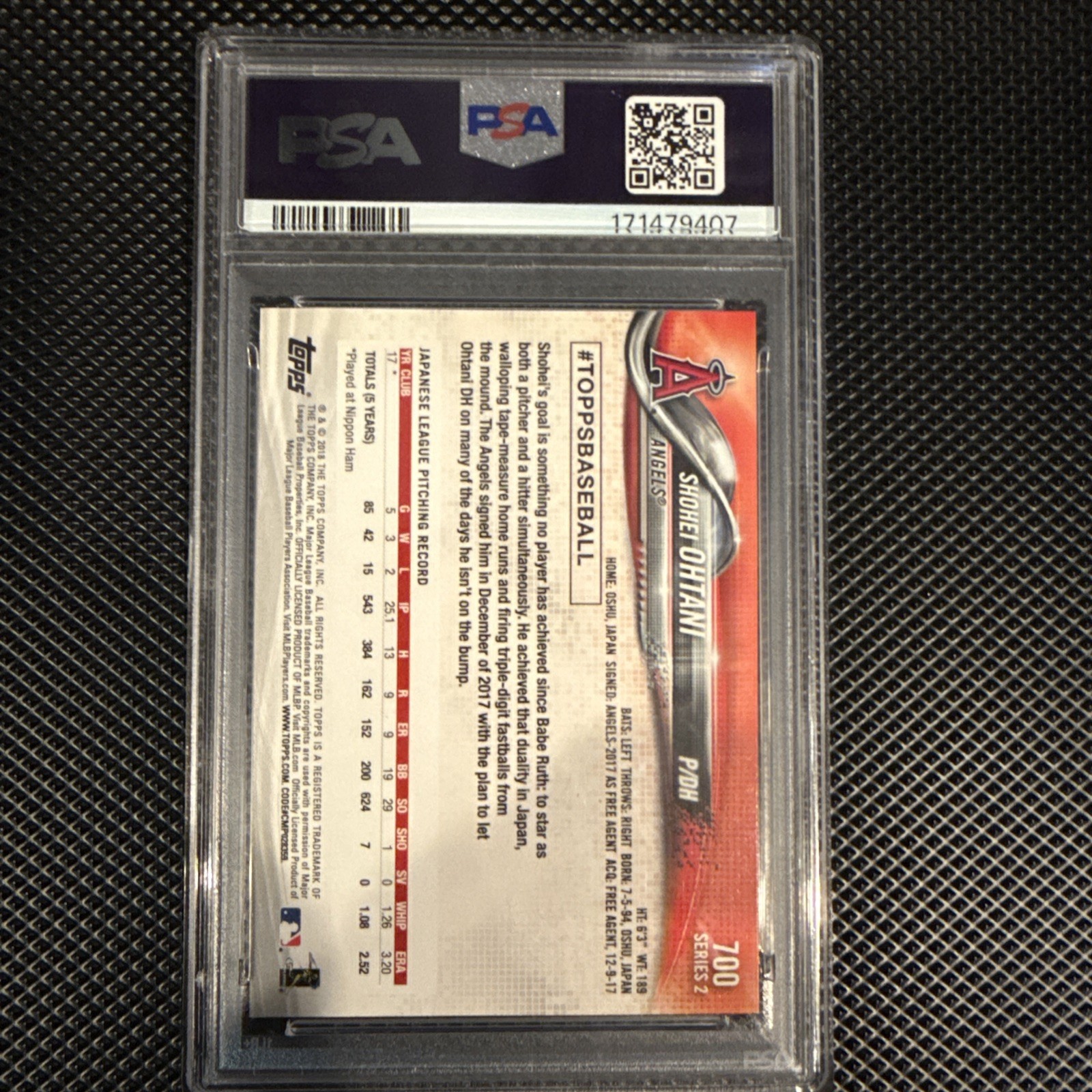 2018 Topps Shohei Ohtani #700 "Pitching" Rookie Card PSA 9 MINT view 2