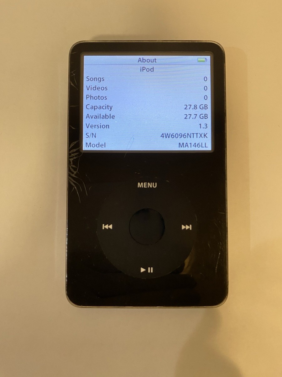 Apple iPod Classic 5th Generation (30 GB) Black - Read Description