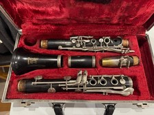 Boosey & Hawkes Clarinet in original hard case s/n 310254 