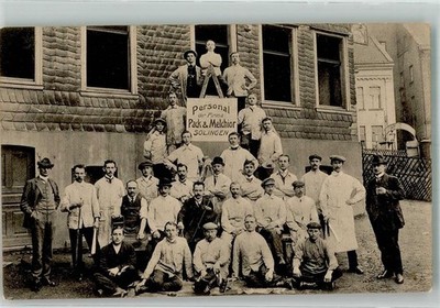 13647812 - 5650 Solingen group photo of employees of the company Pach &