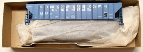 Tolva cubierta 54' escala WALTHERS/ATHEARN HO SUTTON COOP GRAIN COMPANY #26195 | Condition: New