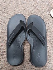 Flojos Men's Flip Flop Thong Sandals Black On Black Memory Foam Size 10