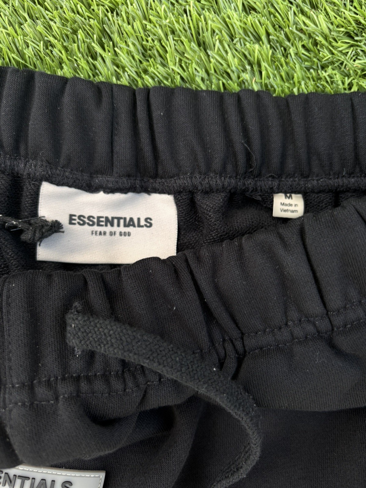 Black Essentials Shorts Size Medium - image 2