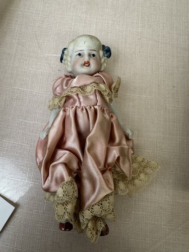 Vintage Antique Porcelain Bisque Shoulder Jointed Doll Japan - Picture 1 of 7