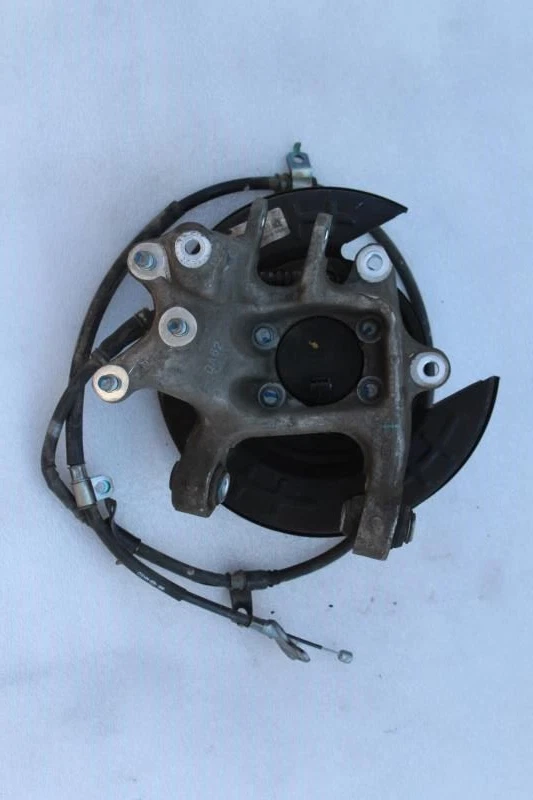 Hyundai Sonata 2017 lado derecho pasajero trasero nudillo eje buje Foto 2 de 4