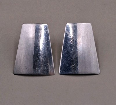 ZZ Sterling versilberte mehrfarbige strukturierte rechteckige Ohrstecker