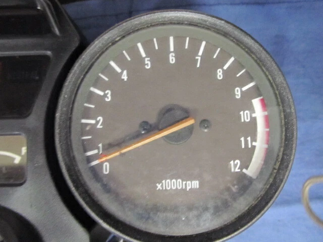 Suzuki GS550E 1980 juego de racimo medidor de velocímetro 34110-45230 18.334 millas Foto 4 de 4