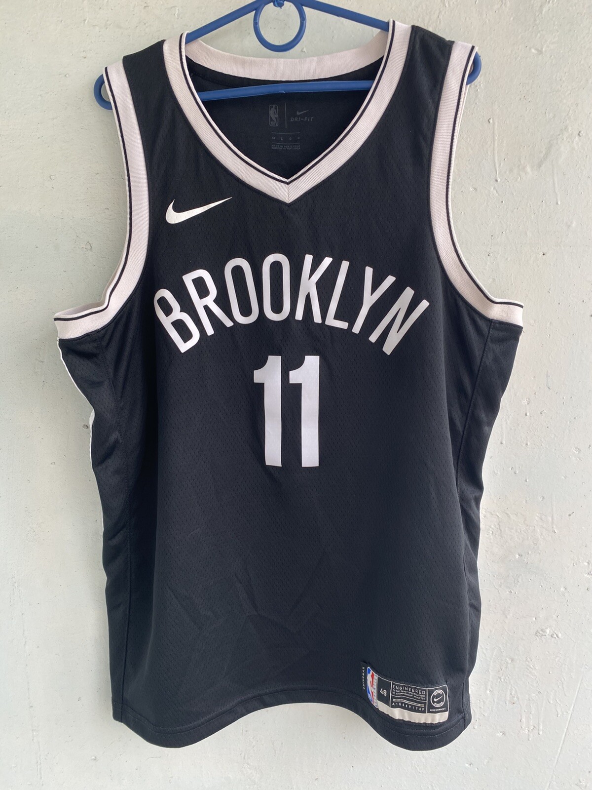 Picture 1 of 17