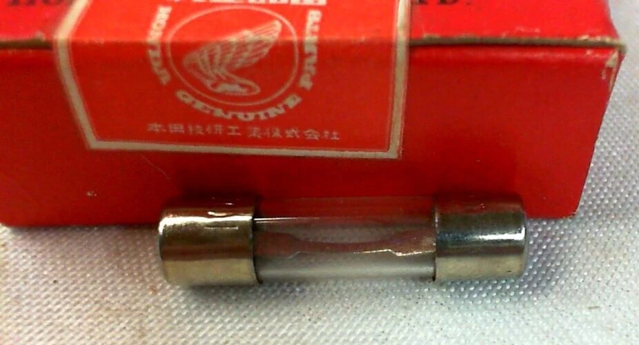 HONDA OEM FUSE 96200-11000 XL100 SA50 XL350 - Image 2 of 2