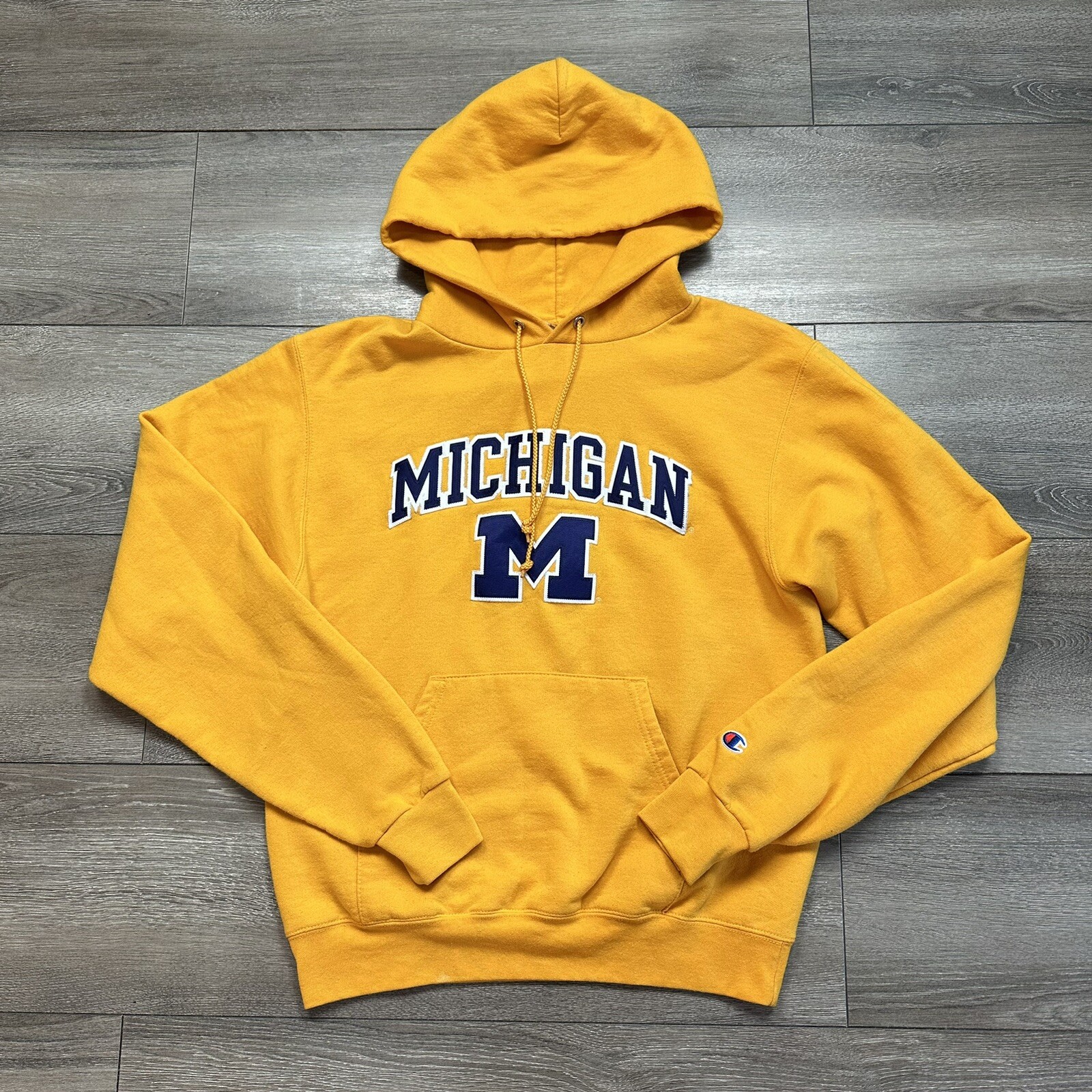 CHAMPION Michigan Wolverines Hoodie Sweatshirt Adult Small Yellow Pullover