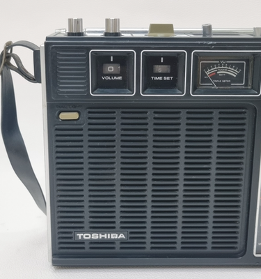 Vintage Toshiba Radio IC-777 - For Parts only | eBay