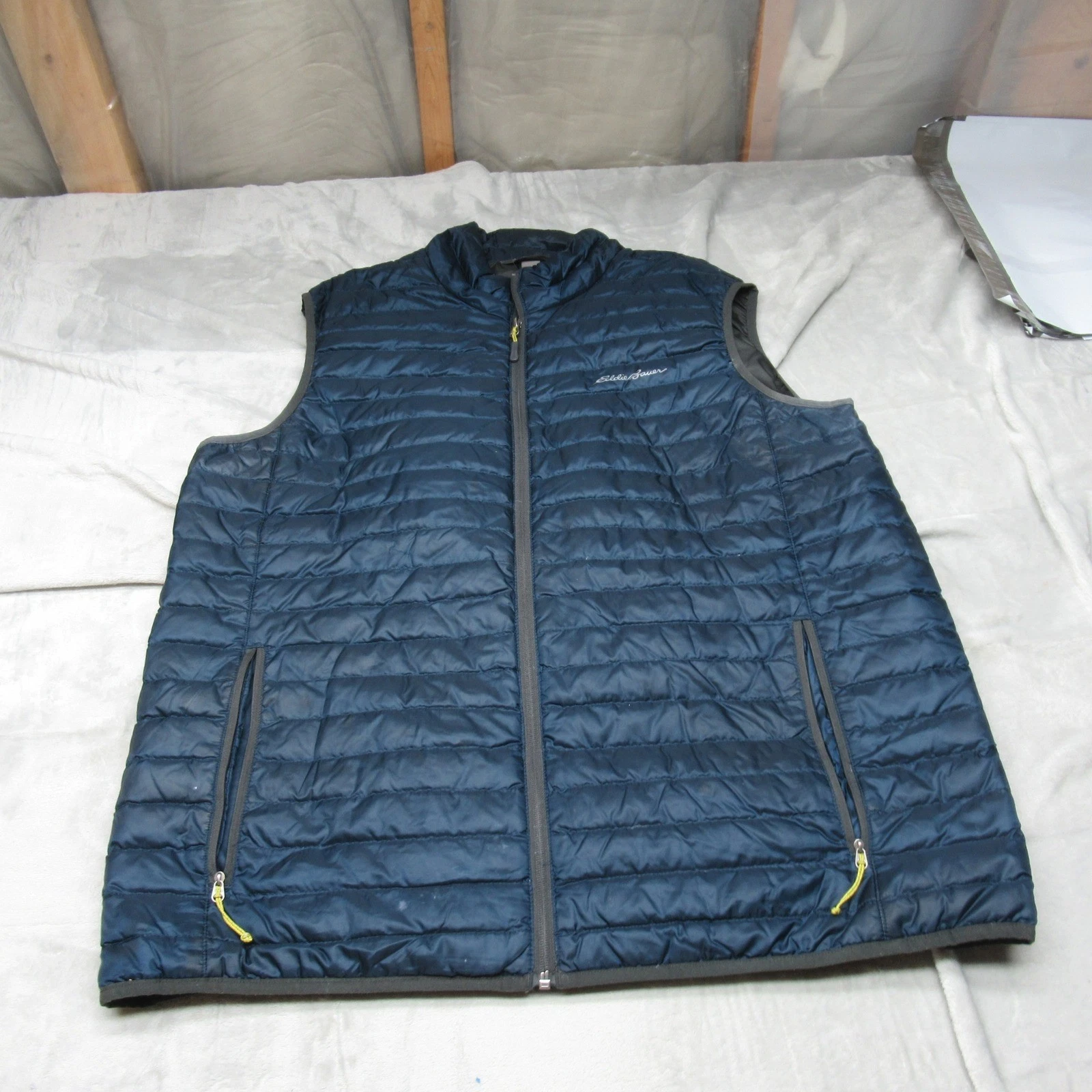Eddie Bauer Down Vest Mens TXL Blue Quilted Lightweight Full Zip Winter Puffer