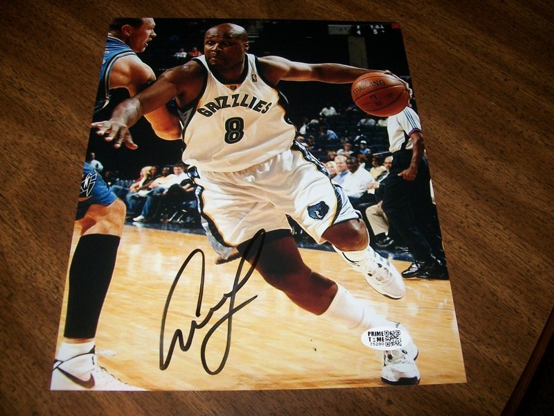 ANTOINE WALKER AUTOGRAPHED SIGNED AUTO 8X10 PHOTO VANCOUVER GRIZZLIES FREE SHIP!