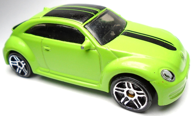 2016 HOT WHEELS 2012 VOLKSWAGEN BEETLE BUG GREEN 1:64 DIECAST 2 1