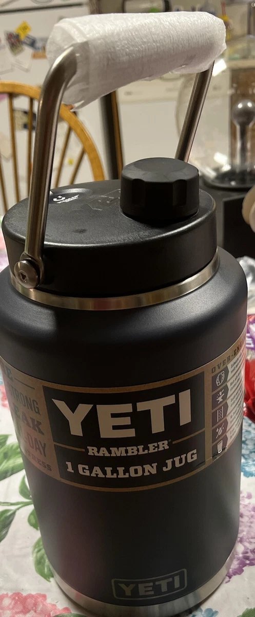 Yeti - Rambler Half Gallon Jug Navy