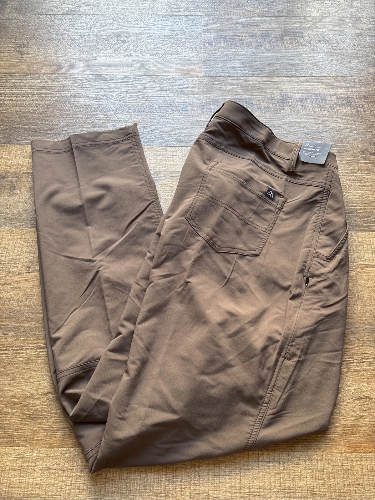 NEW Alpine Design Tech Pants 42x32 Brown Chino Lightweight Trail Head Hike Golf