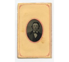 MAN W/ NICE SUIT + TINTED CHEEKS, TINTYPE STUDIO PORTRAIT 1/9 PLATE