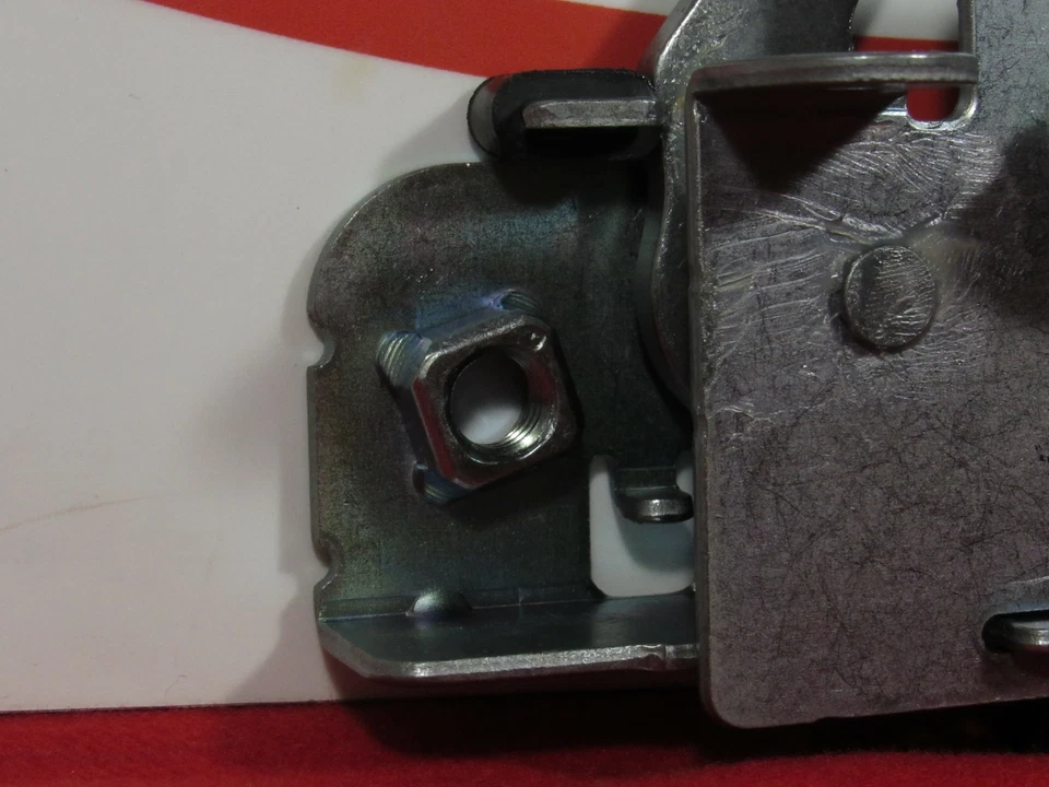 Pestillo de puerta trasera de repuesto Dodge Ram 1500 2500 3500 NUEVO OEM MOPAR Foto 3 de 4