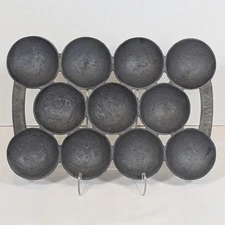 Antique R & E Mfg Co Cast Iron #3 Gem Pan, For Muffins Popovers Cakes