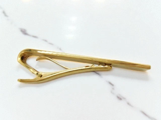 Clip de corbata Dunhill logotipo tono dorado plateado con caja usado Foto 3 de 4