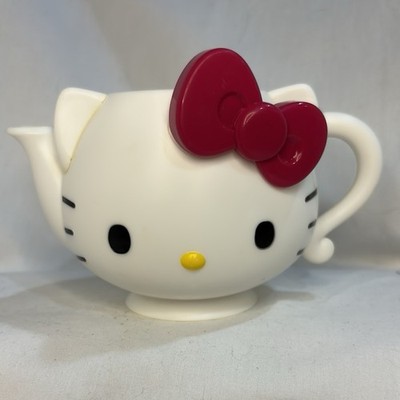 Hello Kitty REPLACEMENT TEAPOT  from 15 Pc.  Tea Party  Set Toys R Us (No lid)