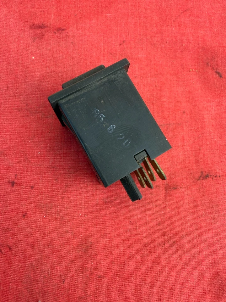 Painel de botão interruptor de luz de neblina GENUÍNO para 1983-1987 Honda Prelude (2ª geração) - Imagem 2 de 4