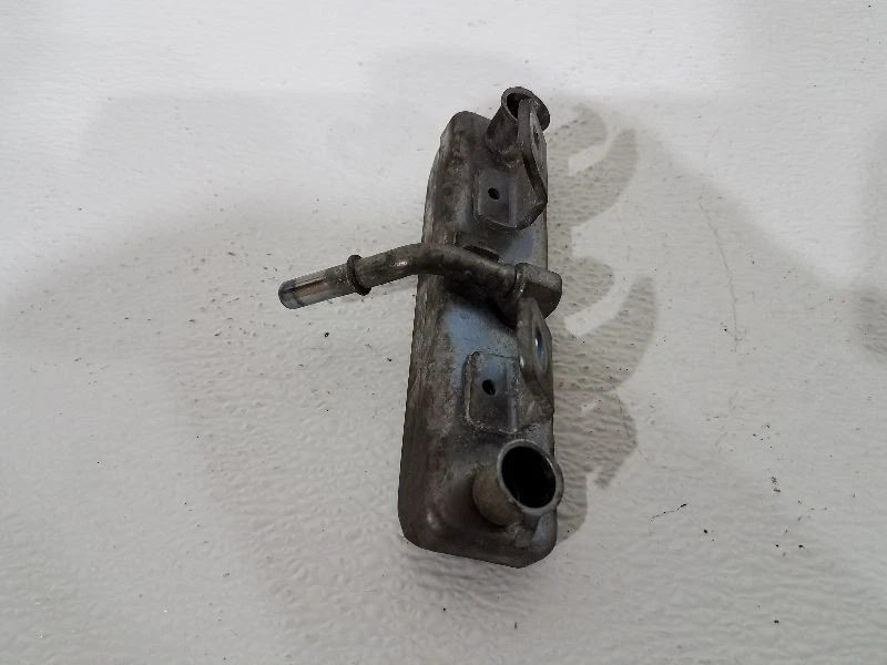 Carril de combustible derecho para pasajeros Subaru Forester FB25 2011-16 Foto 3 de 4