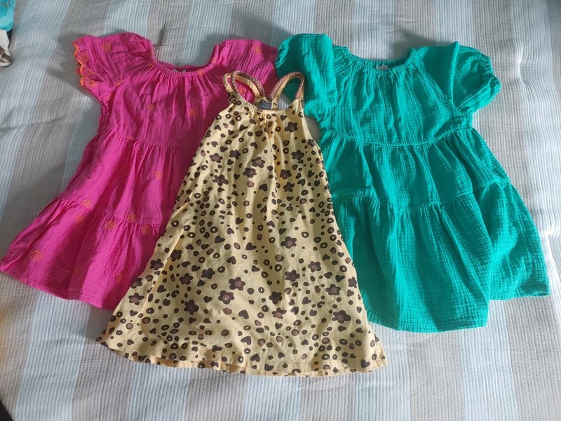 Lot of 3 girls Dresses 4-5 Years Pink Green Yellow Summer NICE!!!