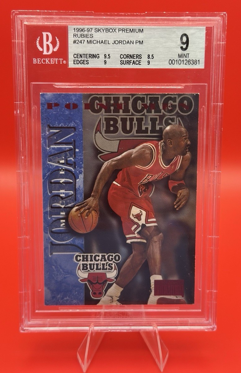 NBA、SKYBOX、クレデンシャル、パラレル、シリアル 1996-97 SkyBox Premium Rubies #247 Michael Jordan BGS 9 Low Pop