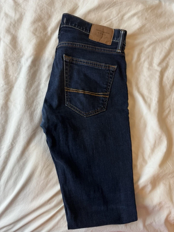Abercrombie & Fitch Men's Blue Jeans - Image 2 of 4