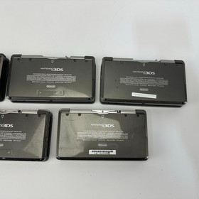 Lot of 5 Broken Nintendo 3DS Handheld Consoles Only As-Is for Parts/Repair