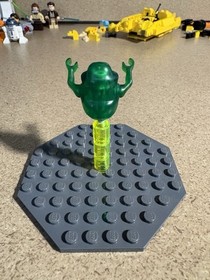 LEGO Ghostbusters Slimmer Mini Figure Used Good Condition