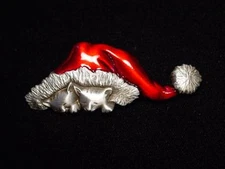 "JJ" Jonette Jewelry Silver Pewter 'KITTENS Under Santa's Hat' Pin ~ Christmas
