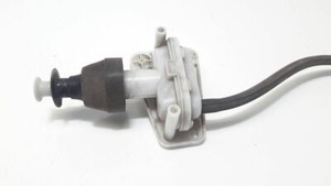 Audi 100 200 5000 C3 1990 Links Stellmotor Zentralverriegelung UST33520