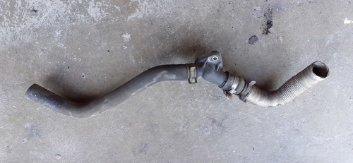 VW T4 Wasser Anschluss Flansch Wasserflansch Zylinderkopf 044121145K