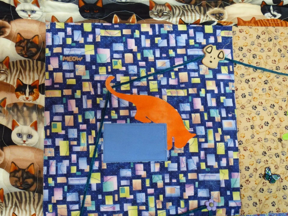 Kit acolchado para colgar en pared MEOW 44 X 44 -- Multi Foto 4 de 4