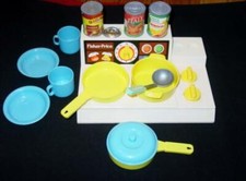 Vintage 1978 FISHER-PRICE Fun with Food 919 : MAGIC BURNER STOVE  PANS DISHES