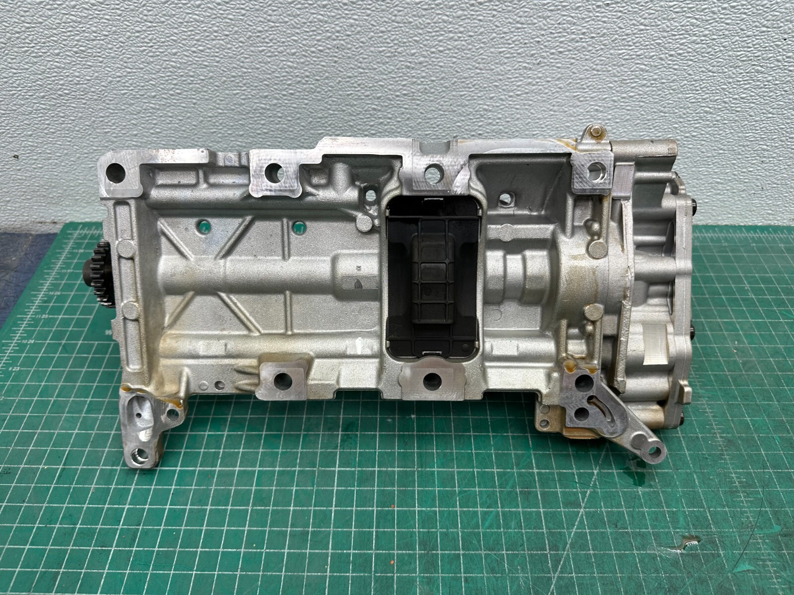 12-18 BMW N20 N26 2.0L ENGINE BALANCE SHAFT OIL PUMP ASSEMBLY 80k mi OEM