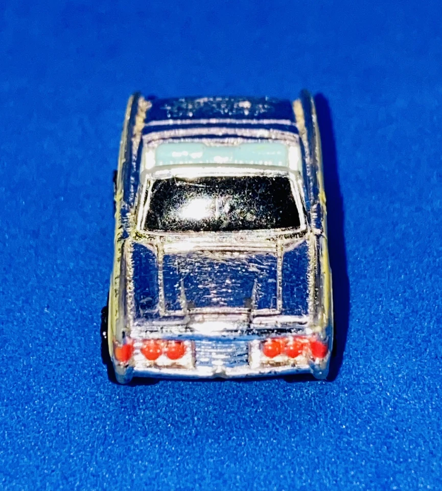 Хромеры стильные Micro Machines '65 Lincoln Continental желтые 1990 Galoob - Изображение 2 из 4