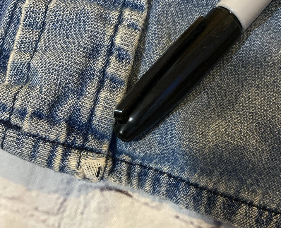 Camisa De Colección Pro Edge Wisconsin Badgers NCAA Azul Denim Abotonada Talla Grande Foto 3 de 4